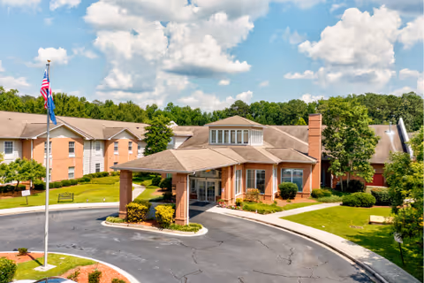 Exterior view of Creve Coeur Assisted Living and Memory Care facility entrance.