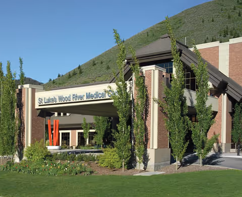 Exterior view of St. Luke's Wood River Medical Center with brick facade and landscaping.