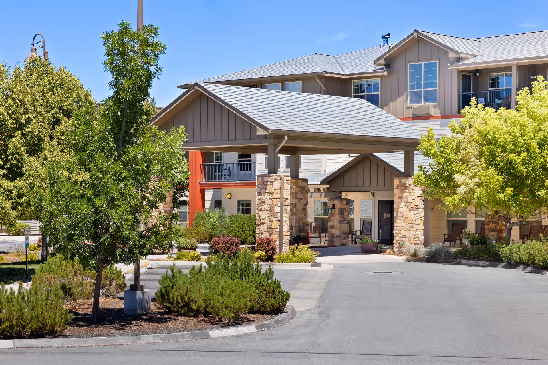 MorningStar of Sparks exterior building with porte-cochere and landscaping