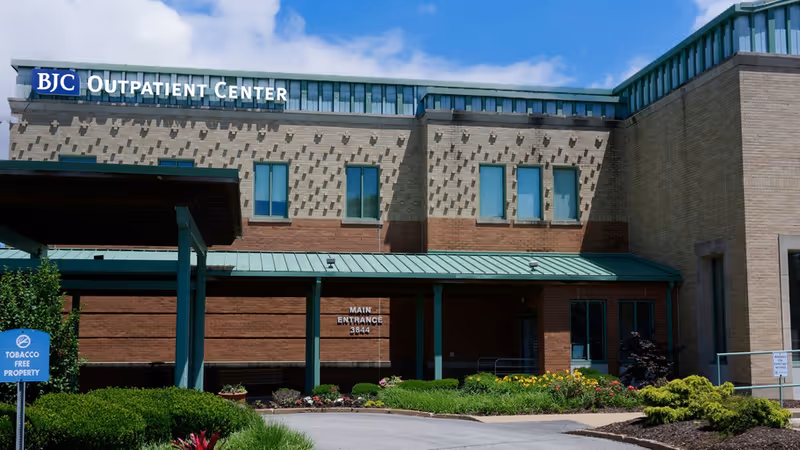 Exterior of BJC Outpatient Center at Sunset Hills with entrance and landscaping