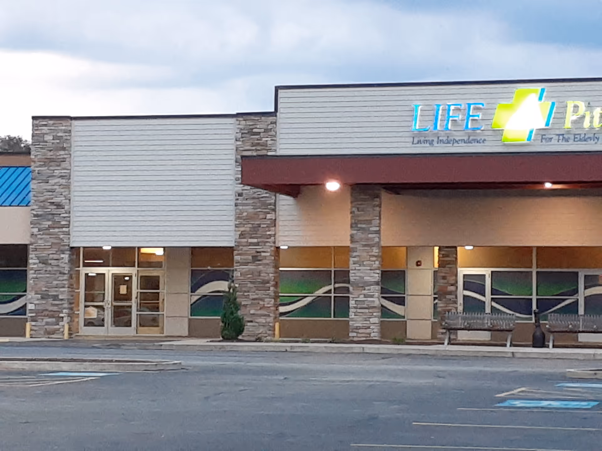 Exterior view of LIFE Pittsburgh McKees Rocks Day Health Center entrance.