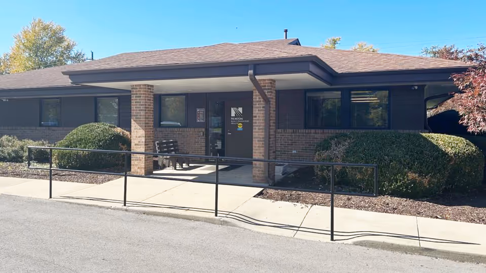 Front view of Norton King's Daughters' Health Hanover Medical Building entrance with ramp.