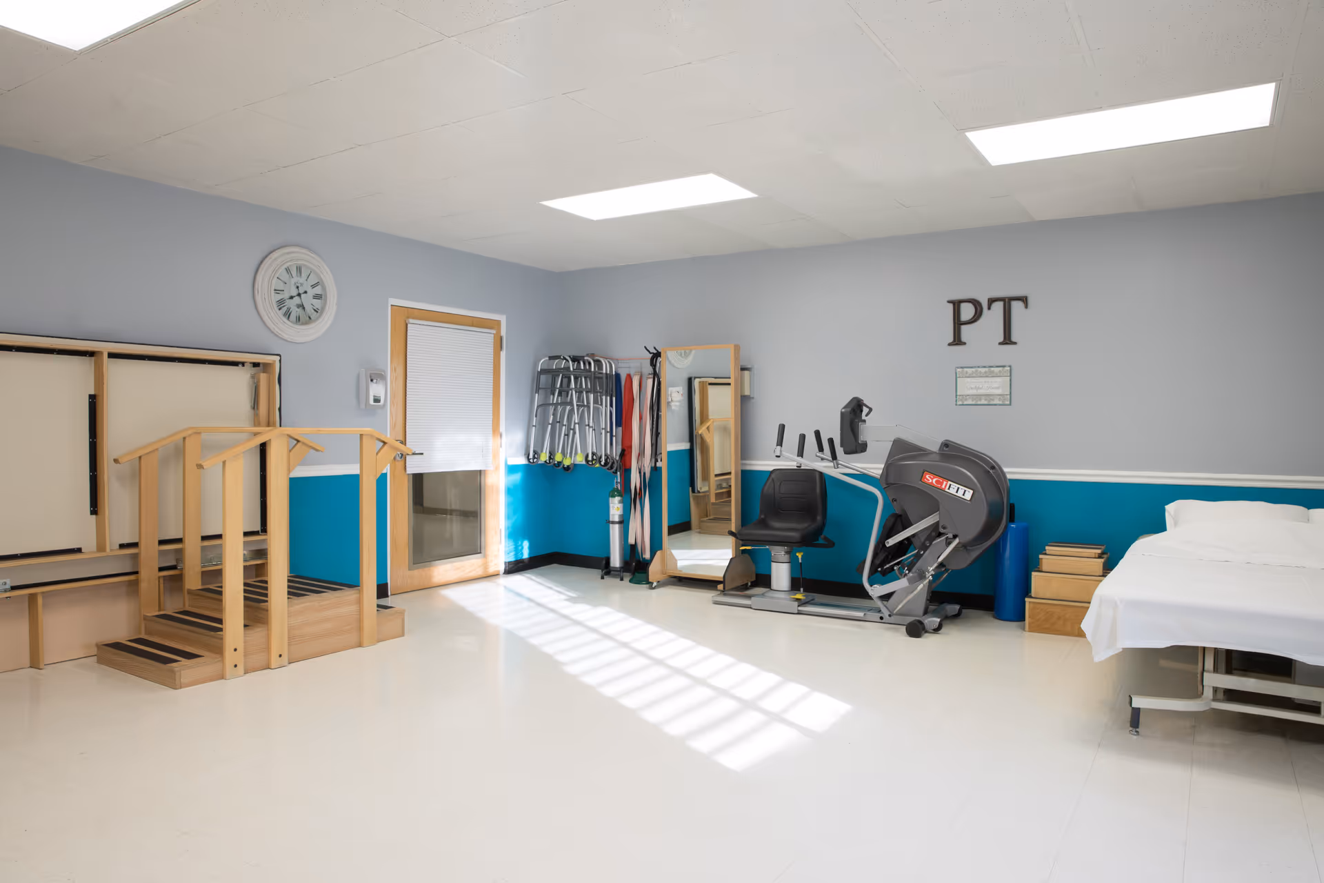 The physical therapy room at Autumn Care of Marion features exercise equipment.