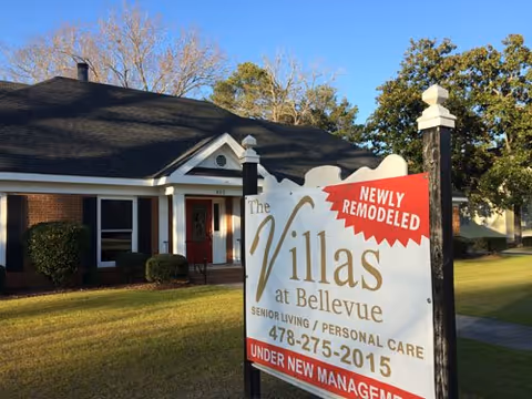 Front exterior of The Villas at Bellevue Senior Living with a newly remodeled sign.
