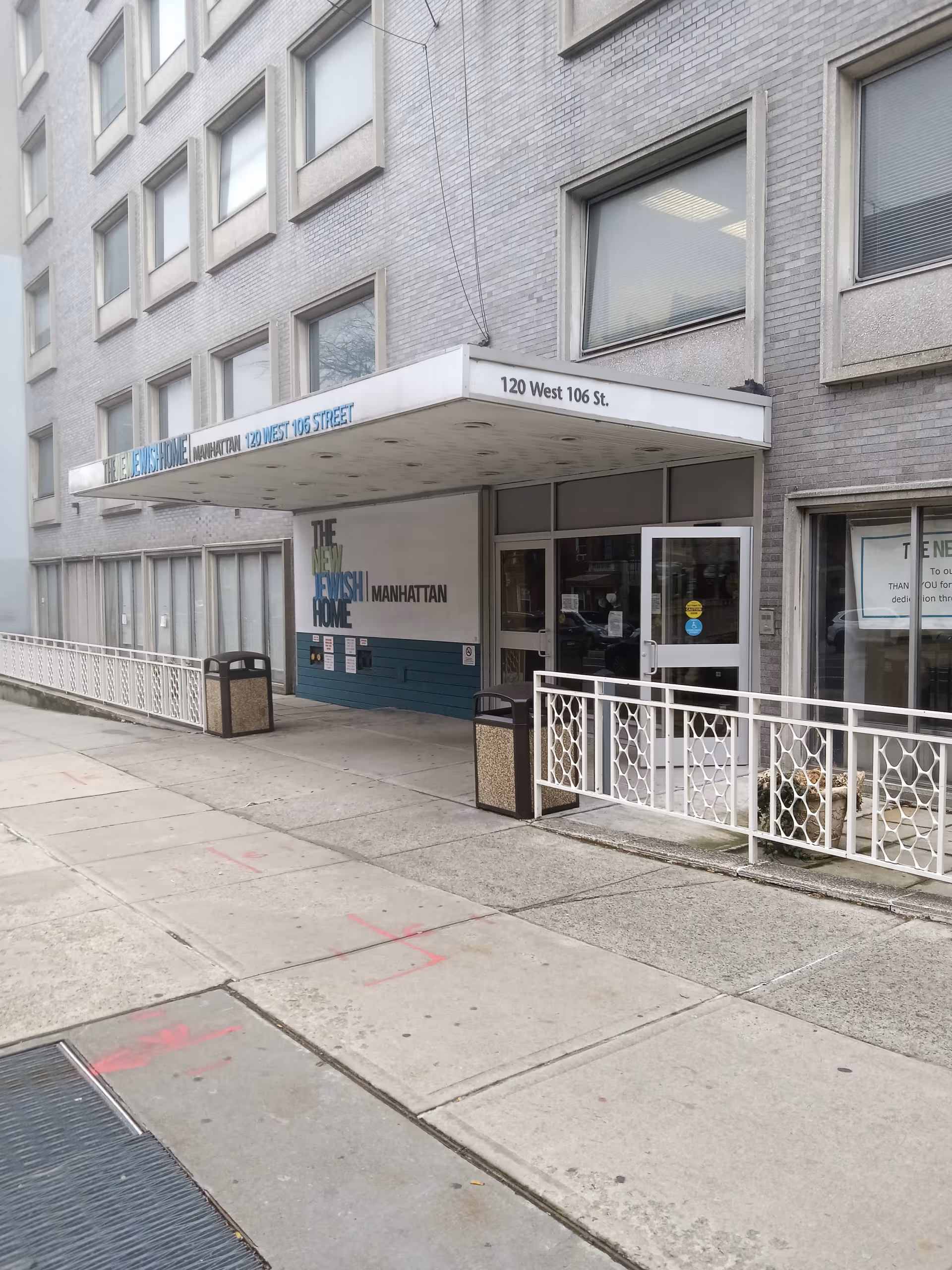 Exterior view of The New Jewish Home Manhattan entrance at 120 West 106th Street.