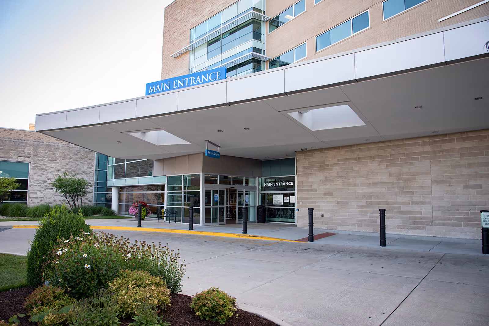 Exterior view of Schneck Medical Center Home Health main entrance.