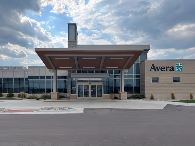 Front view of Avera Gregory Hospital entrance with a wide canopy.