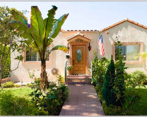 Photo of Raya's Paradise, Inc.