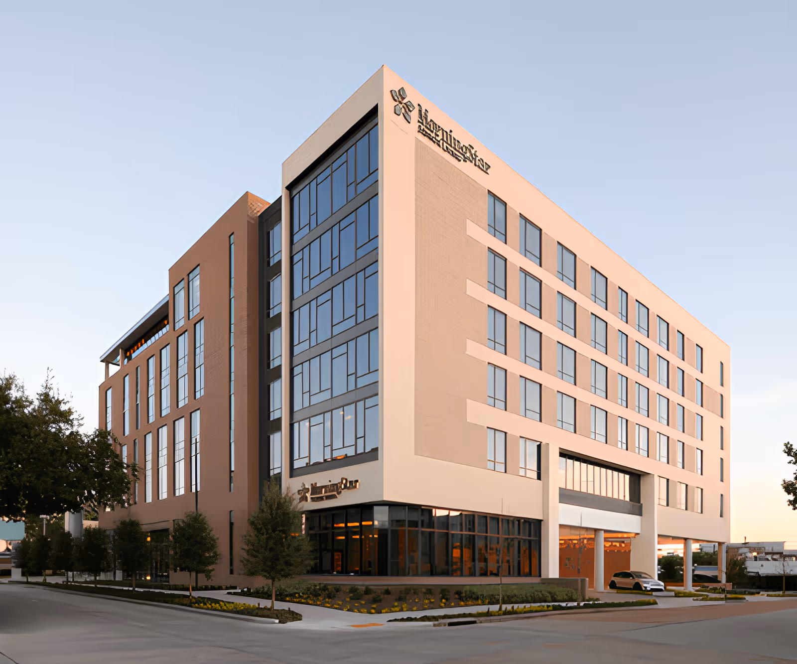 Photo of MorningStar Senior Living at River Oaks