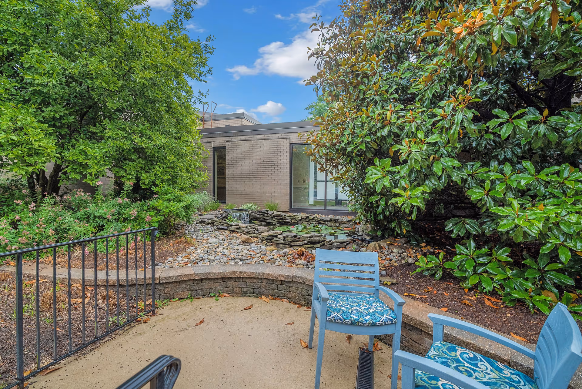 Photo 7 of Spring Mill Pointe