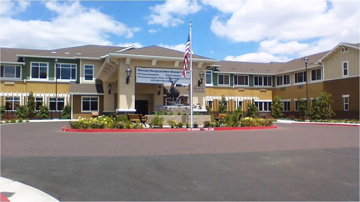 Photo 2 of Carlton Senior Living Elk Grove