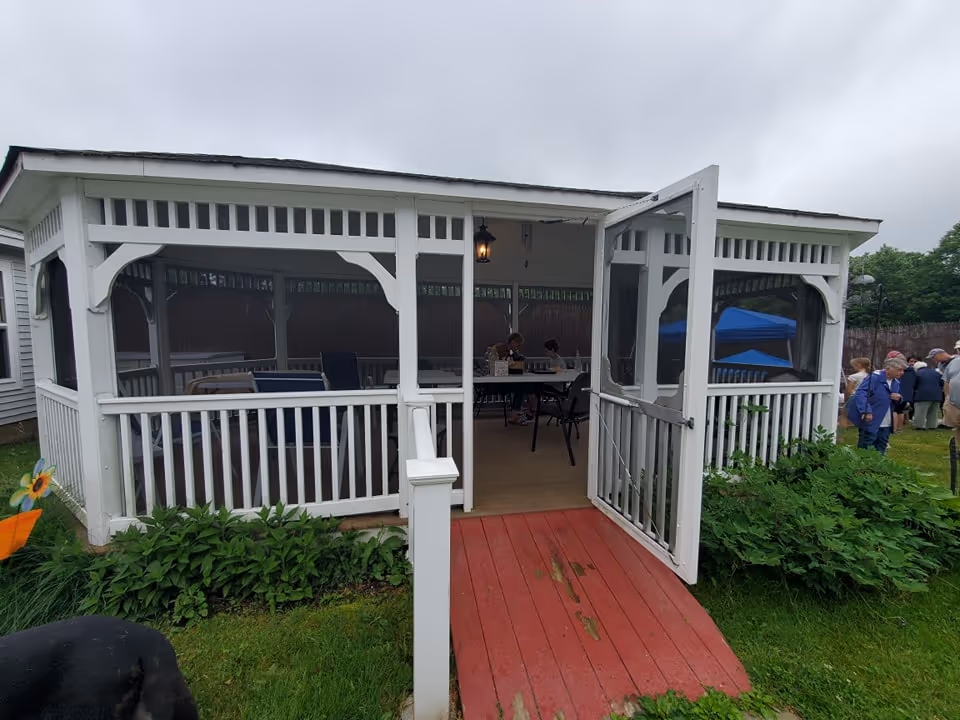 Photo 4 of Inn At Deerfield