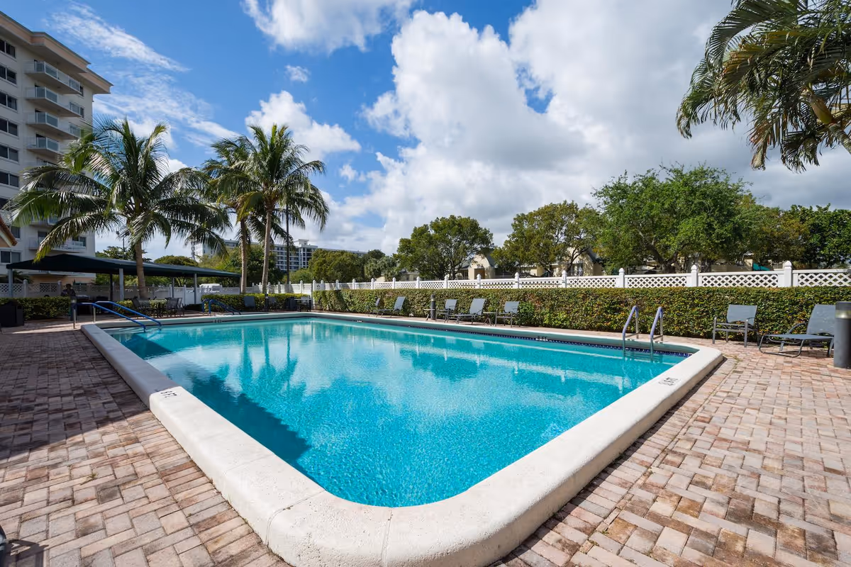 Photo 5 of The Court at Palm Aire