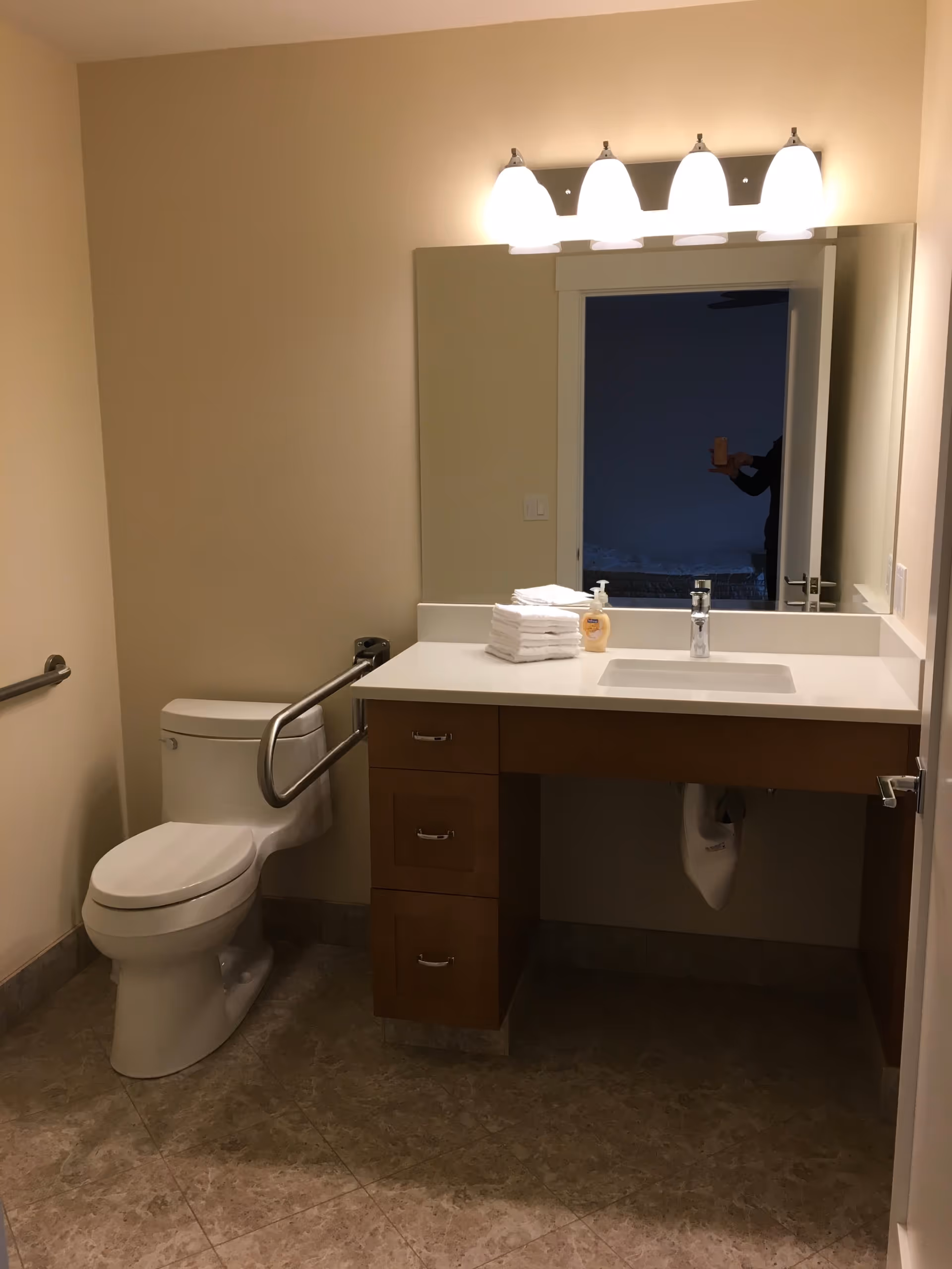 Photo 14 of The Evergreen Inn