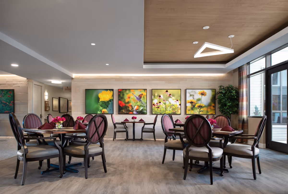 Photo 12 of MorningStar Senior Living at River Oaks