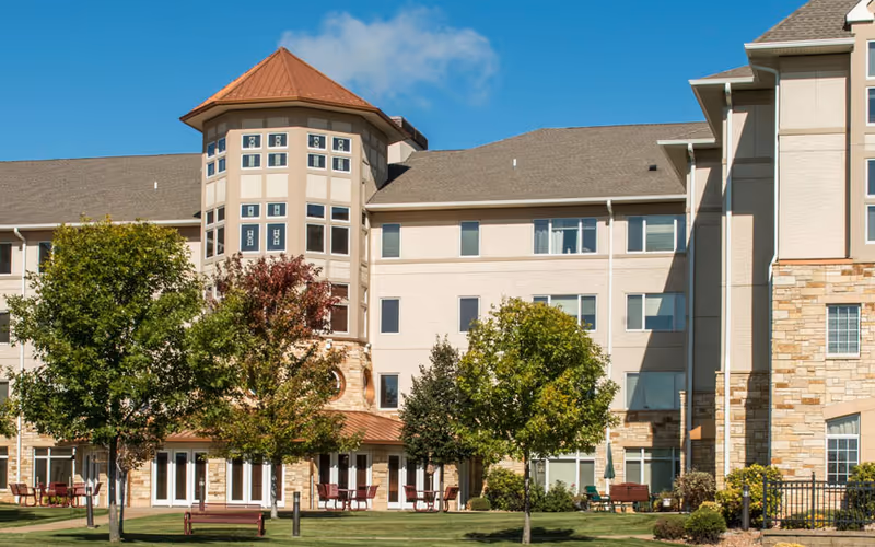 Photo of The Wellstead Of Rogers And Diamondcrest Senior Living