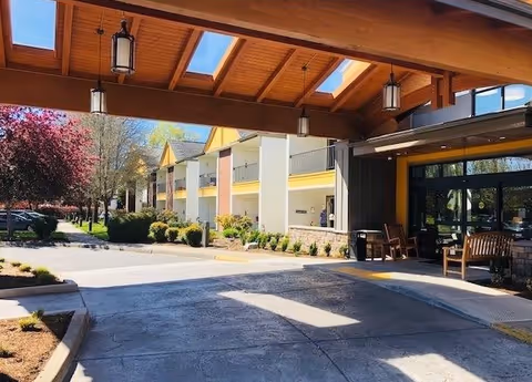 Photo of Jennings McCall Center