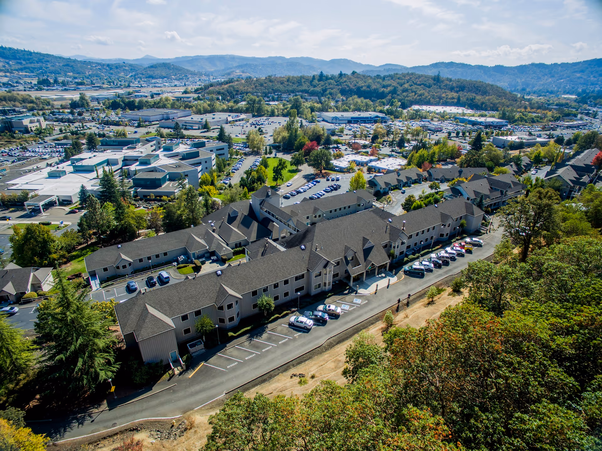 Photo of Linus Oakes Village