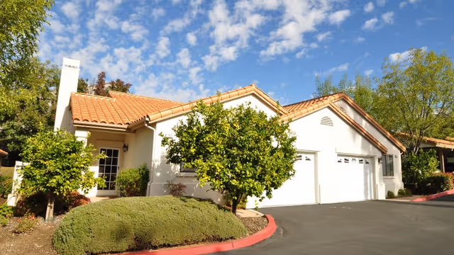 Photo of Oakmont of Escondido Hills