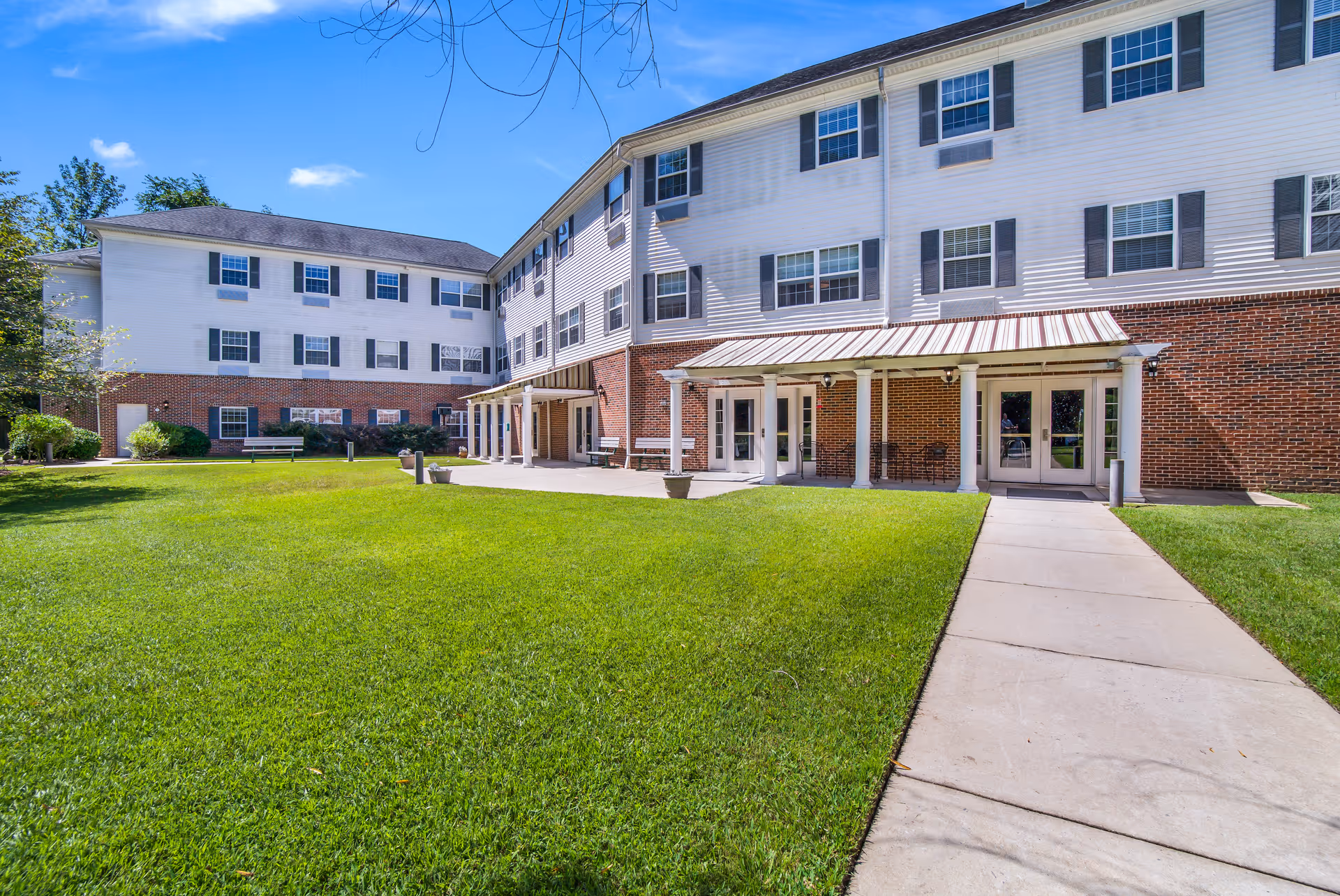 Photo of Oakleaf Village of Lexington