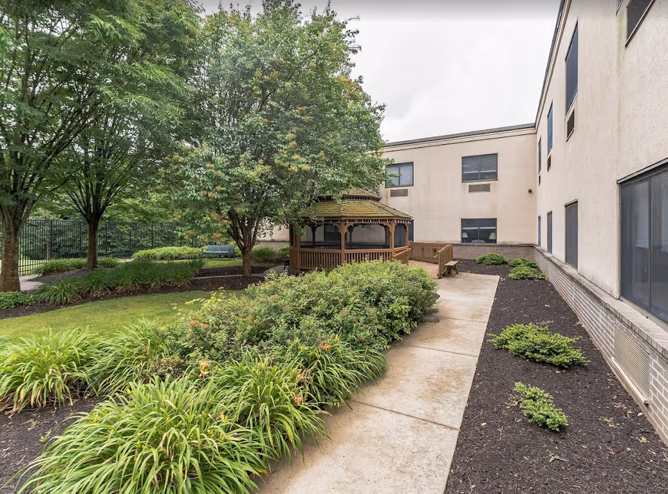Photo 13 of Spring Mill Pointe