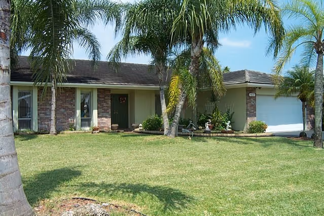 Photo of Home Care Villas Assisted Living Facility in Coral Springs