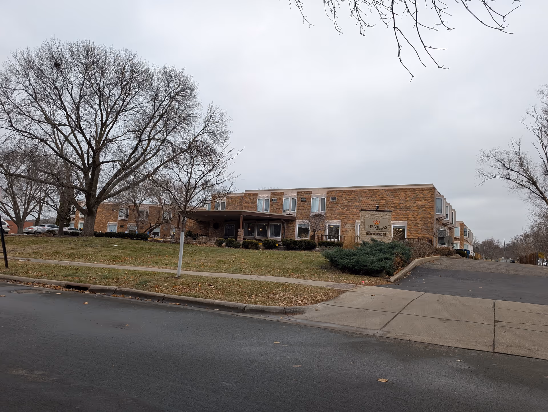 Photo 3 of The Villa At St Louis Park