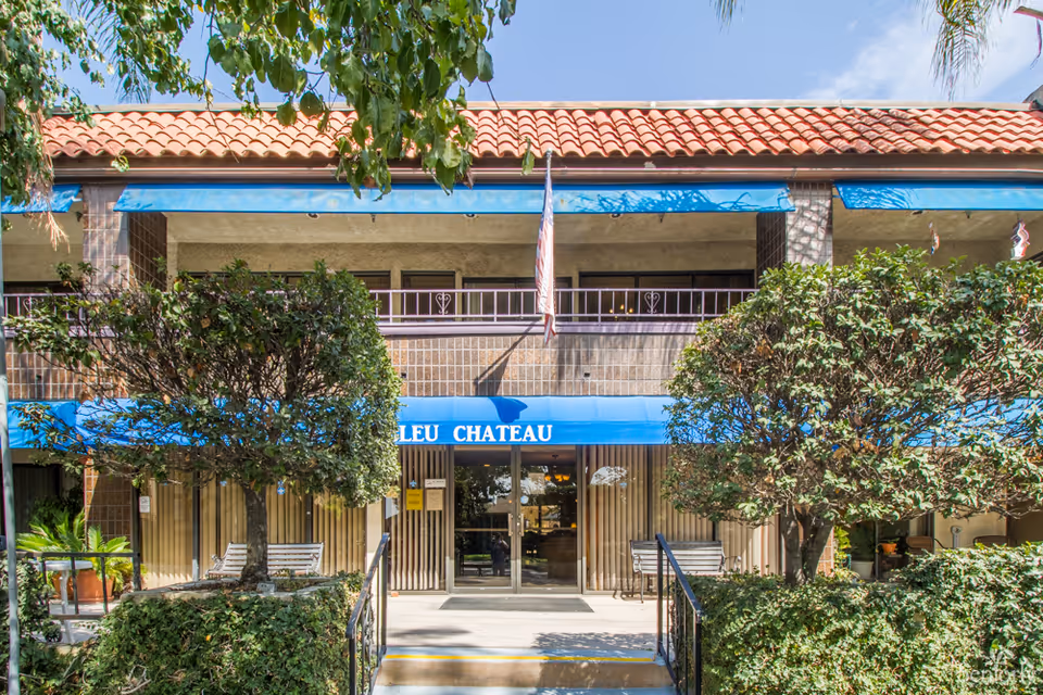Photo of Savant of Burbank East