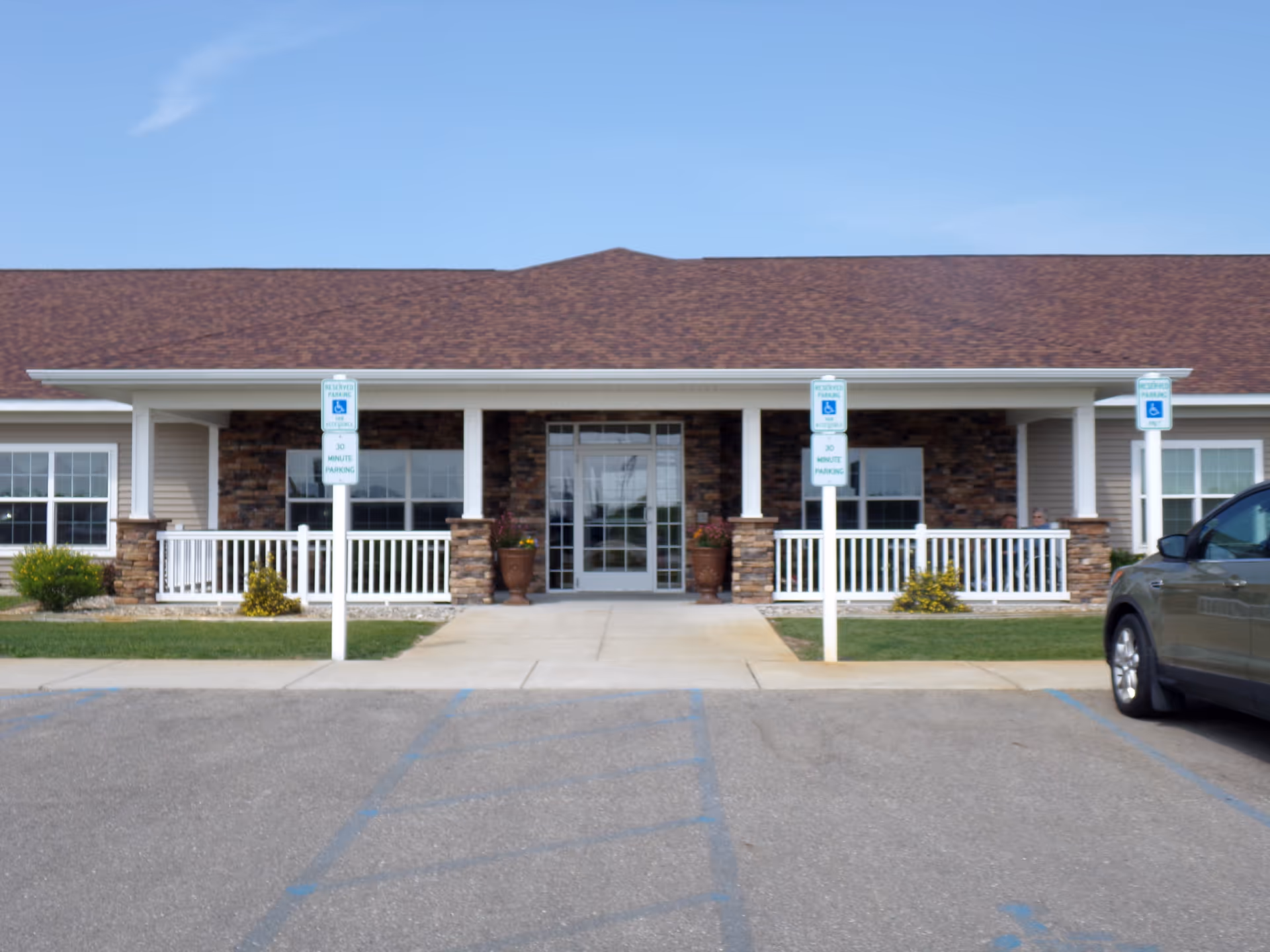 Photo of Hale Creek Manor